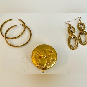 Mixed gold-toned jewelry collection